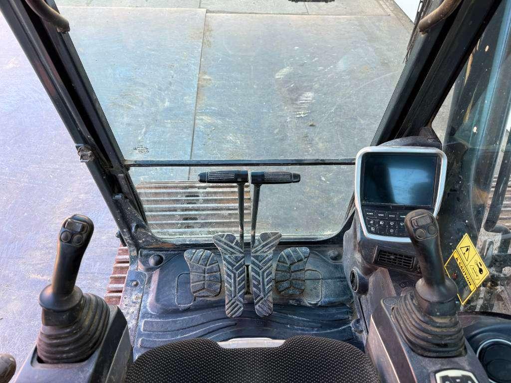 Hyundai HX220L - 360° Camera / Automatic Greasing Foto 9