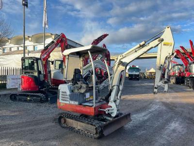 Takeuchi TB016