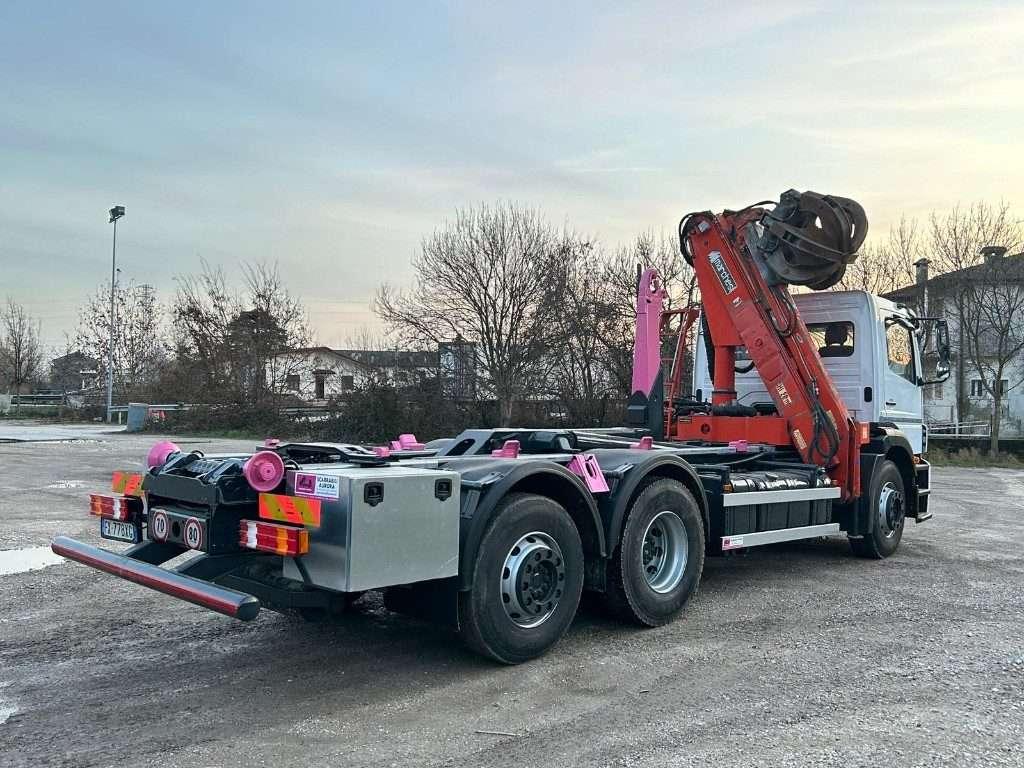 Mercedes-Benz AXOR 2533 Foto 7