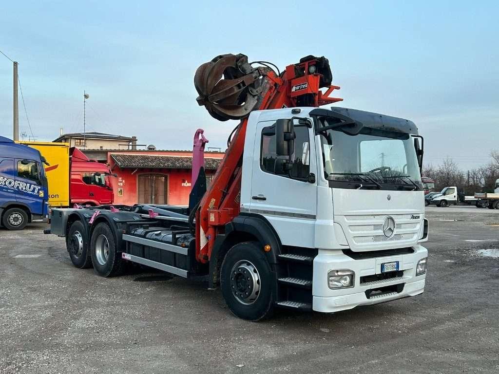 Mercedes-Benz AXOR 2533 Foto 8