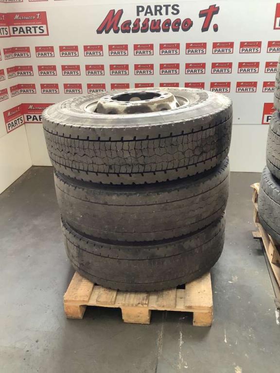 Pneumatico con Cerchio per Kalmar LMV 12-600 Foto 4