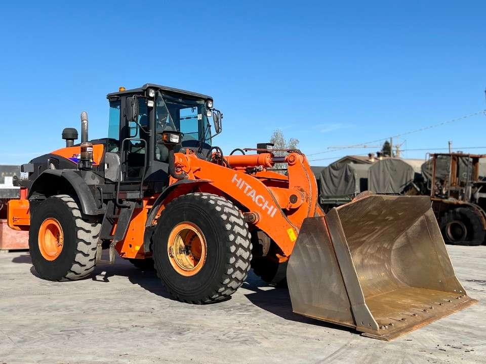 Hitachi ZW250-6 Foto 11