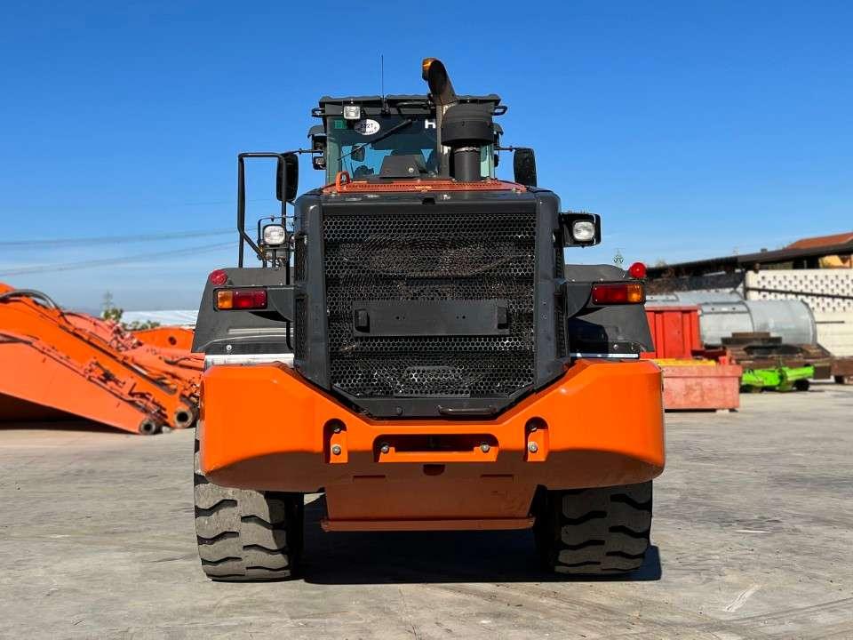 Hitachi ZW250-6 Foto 12