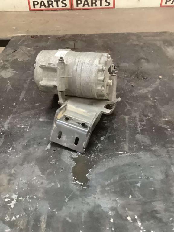 Compressore aria condizionata per Volvo FH16 550 6x4 Foto 1