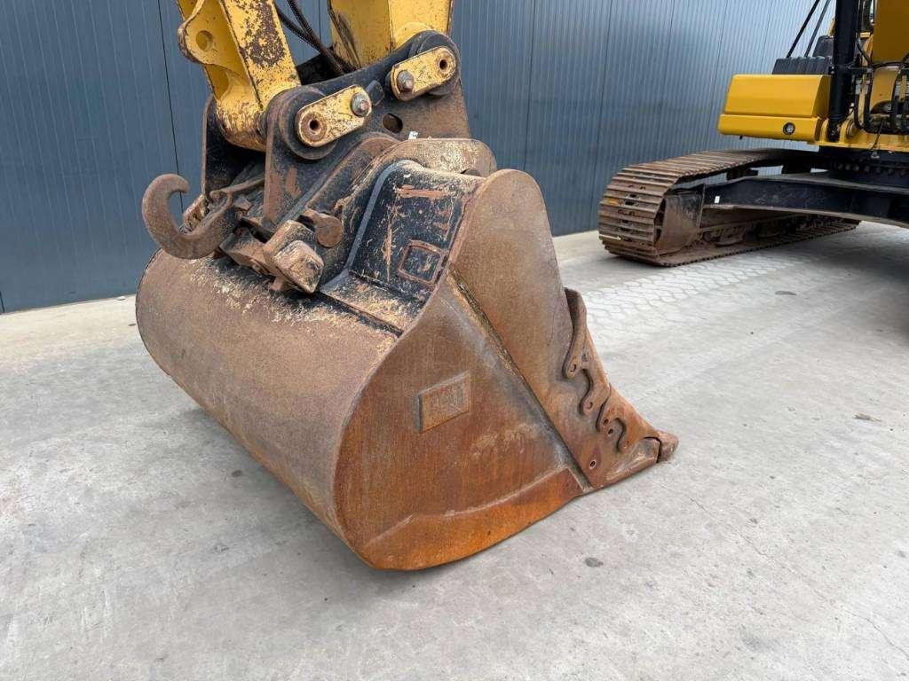 Caterpillar 330 07B Foto 16