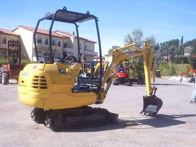 Komatsu PC12 R Foto 3