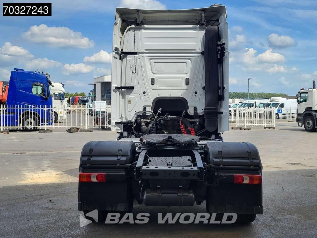 Mercedes-Benz Actros 1842 4X2 StreamSpace Retarder 70% Tyres Foto 10