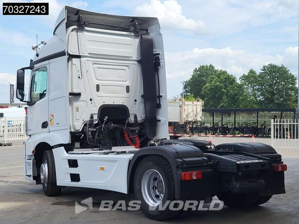 Mercedes-Benz Actros 1842 4X2 StreamSpace Retarder 70% Tyres Foto 2