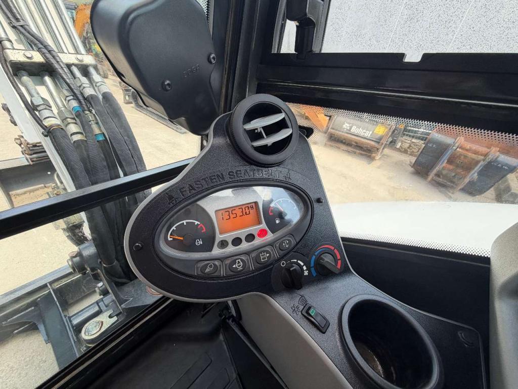 Bobcat E34 Foto 4