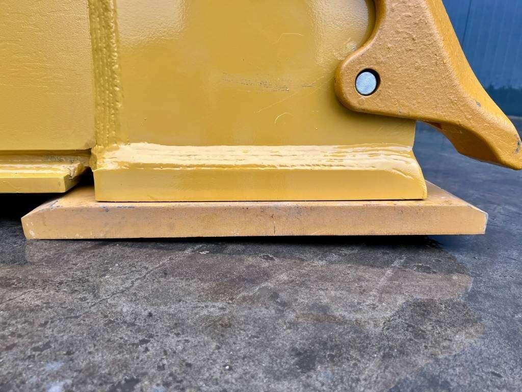 Caterpillar 980 incl. cutting edge + side protectors Foto 7