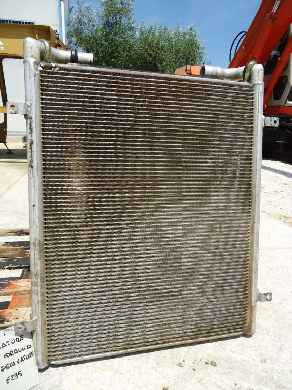 Radiatore olio idraulico per Fiat Kobelco E235 Foto 2