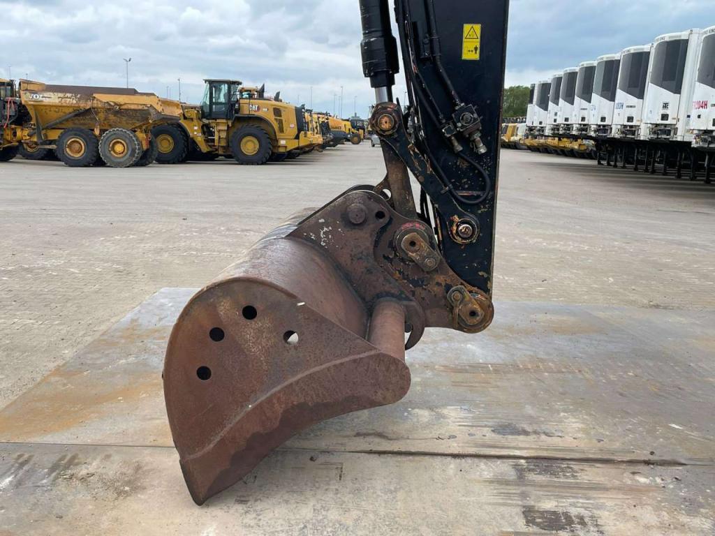 Caterpillar 325 F LCR Foto 9