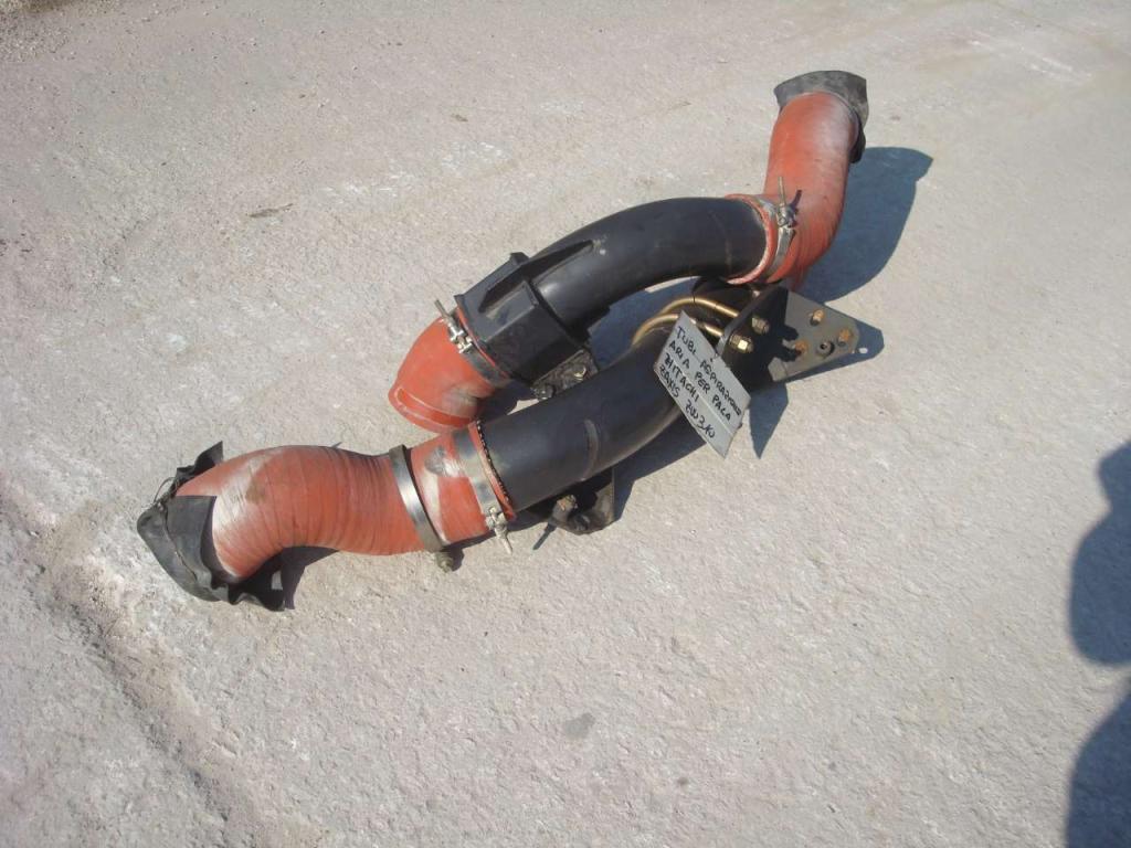 Tubazioni acqua raffreddamento motore per Hitachi ZW310 Foto 1