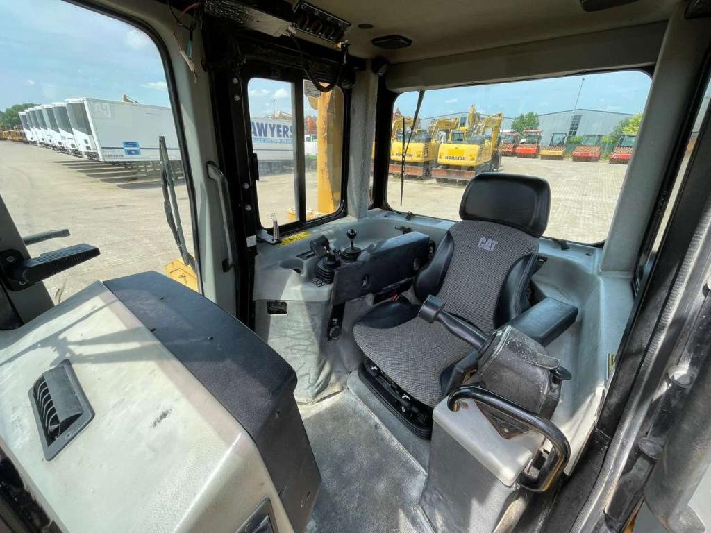 Caterpillar D6T LGP Foto 19