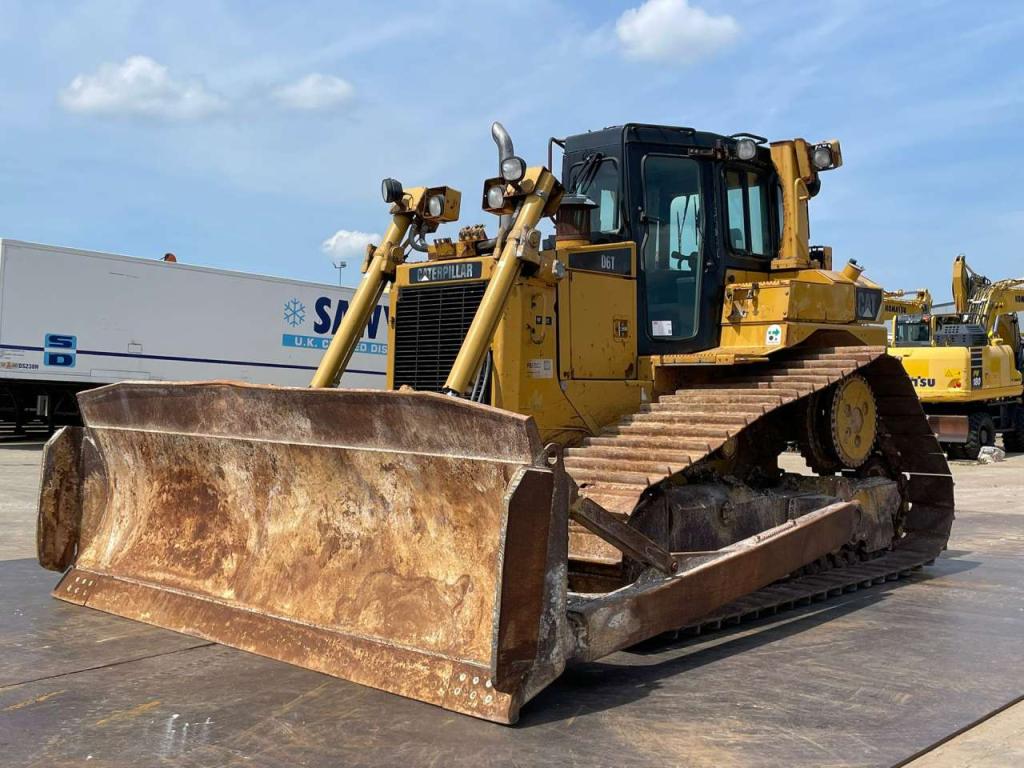 Caterpillar D6T LGP Foto 2