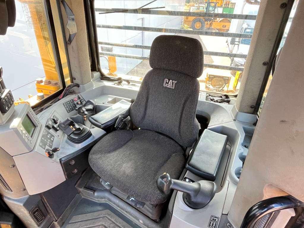 Caterpillar D8T - Ripper / German Machine Foto 8