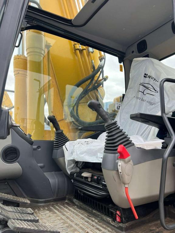 Komatsu PC210NLC-11 Foto 24