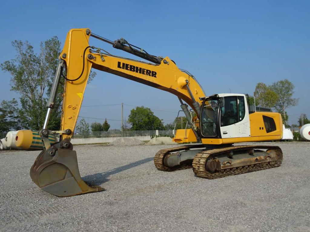 Liebherr R936 NLC Foto 1