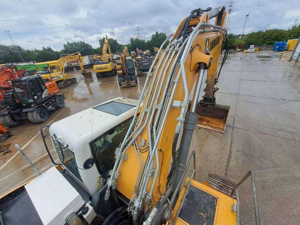 Liebherr R 946 LC Foto 25