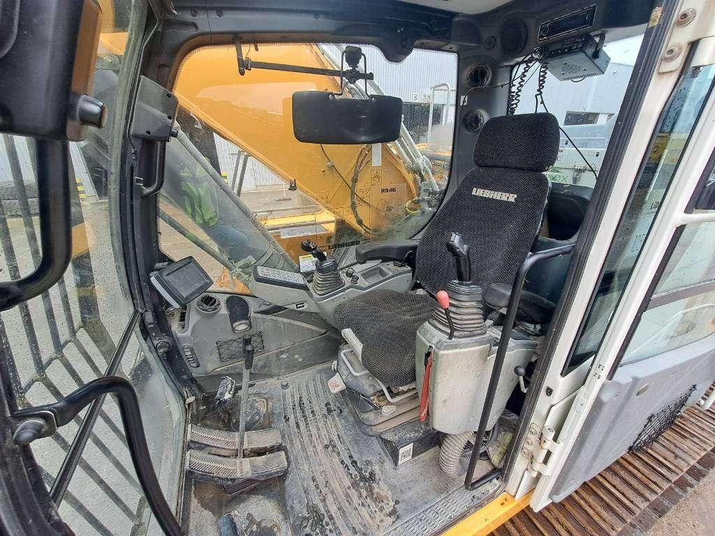 Liebherr R 946 LC Foto 28