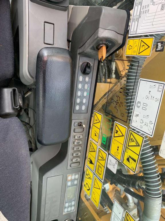 Caterpillar 323 E-LN Foto 4