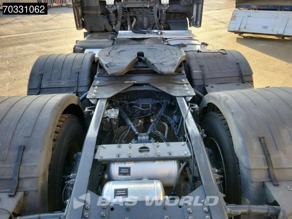 Iveco X-Way 570 6X4 Retarder Standklima ACC Navi Leder Foto 14