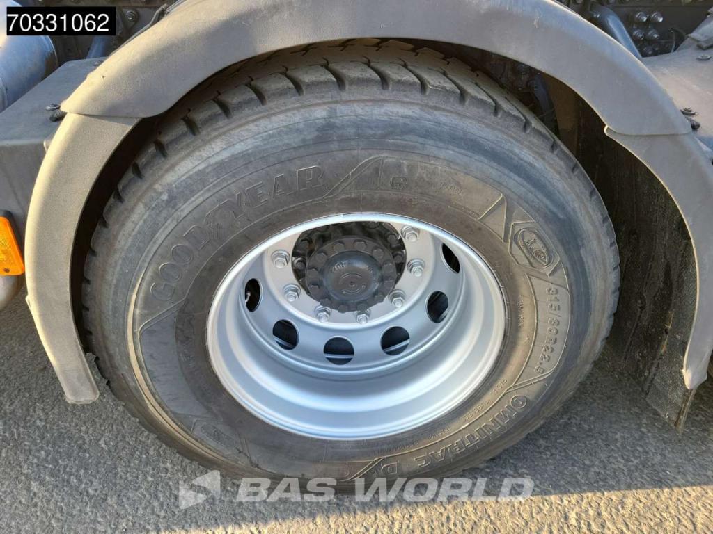 Iveco X-Way 570 6X4 Retarder Standklima ACC Navi Leder Foto 18
