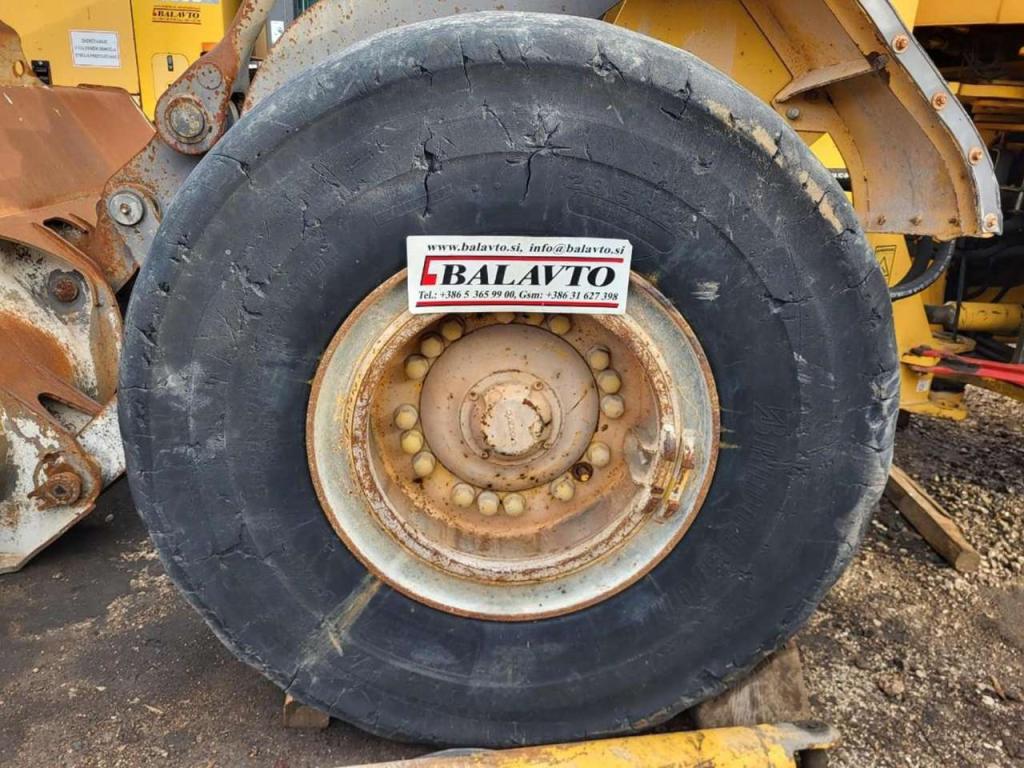 Volvo rims VOE11020575 for Volvo L110E, L120C, L120D, L120E Foto 3