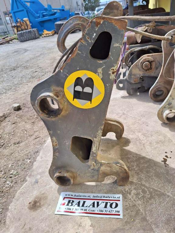 S2 for 25-30 ton excavators Attacco rapido idraulico Foto 1