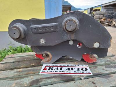 Volvo quick coupler 14736062 in vendita da Balavto