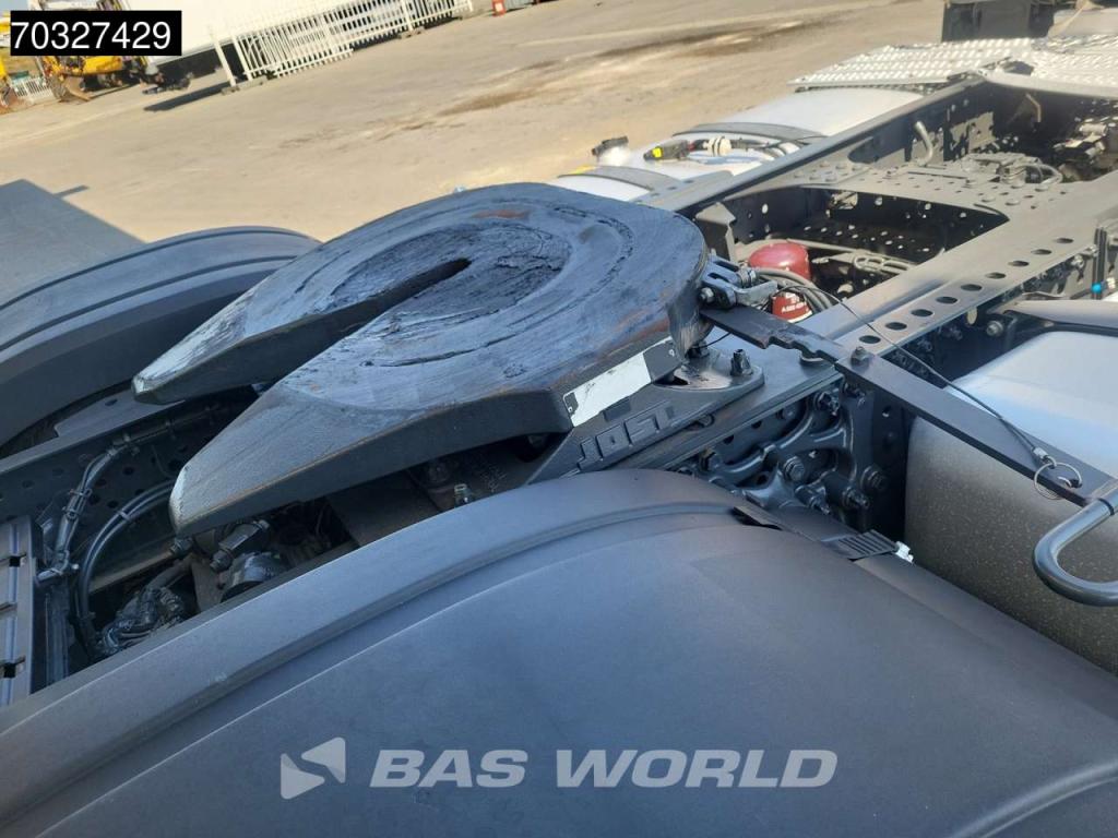 Mercedes Actros 1851 4X2 BigSpace 2x Tanks Standklima Foto 15