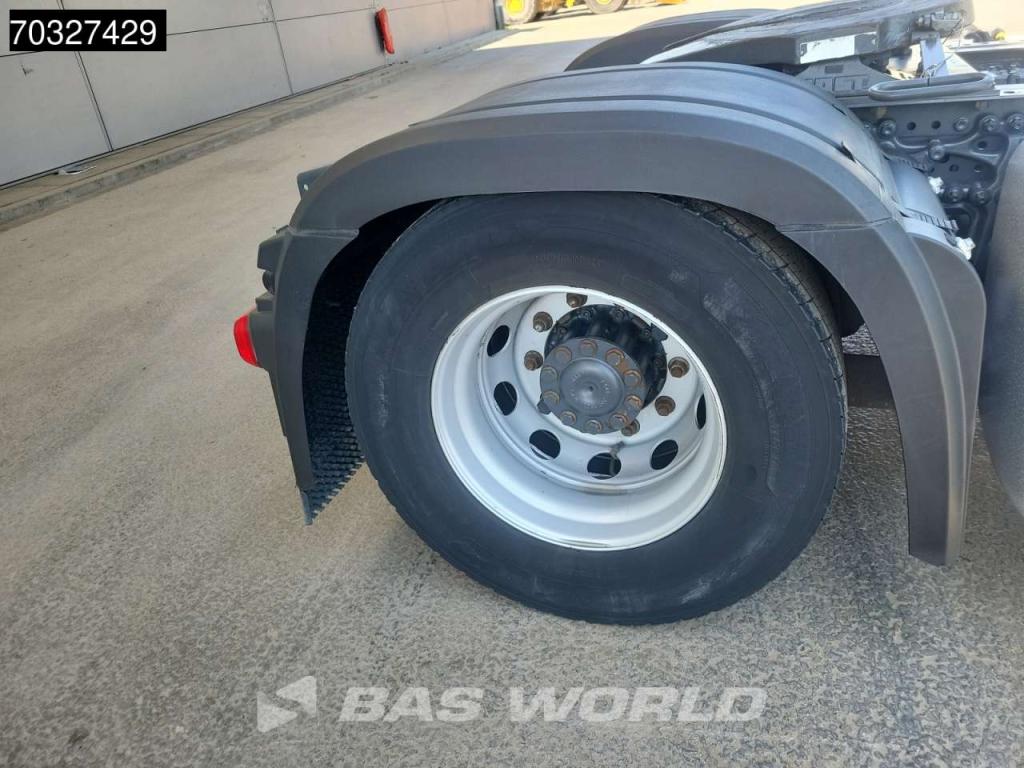 Mercedes Actros 1851 4X2 BigSpace 2x Tanks Standklima Foto 16