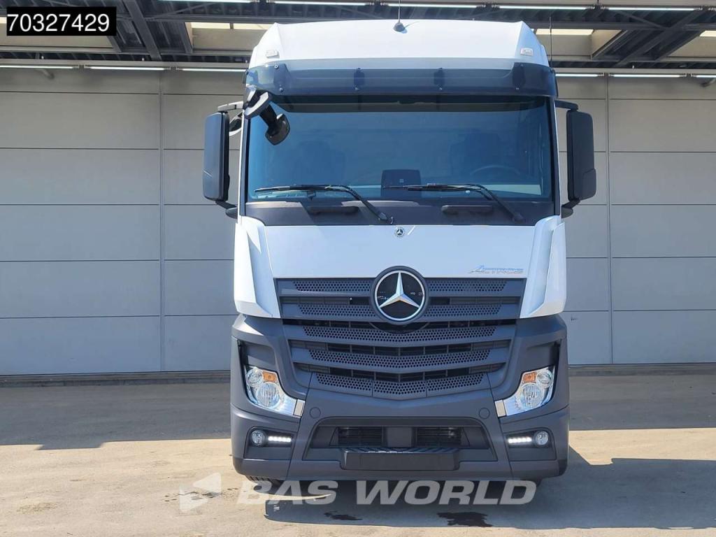 Mercedes Actros 1851 4X2 BigSpace 2x Tanks Standklima Foto 8