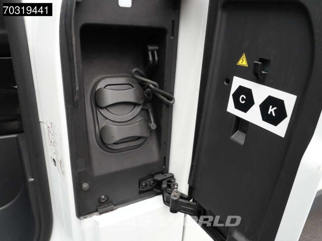 Maxus eDeliver 7 Elektrisch 77kWh 450km WLTP L2H1 Snelladen LED ACC Camera CarPlay Stoelverwarming Parkee Foto 12