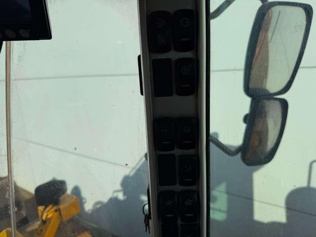 Volvo L150H - CDC Steering / Automatic Greasing Foto 14