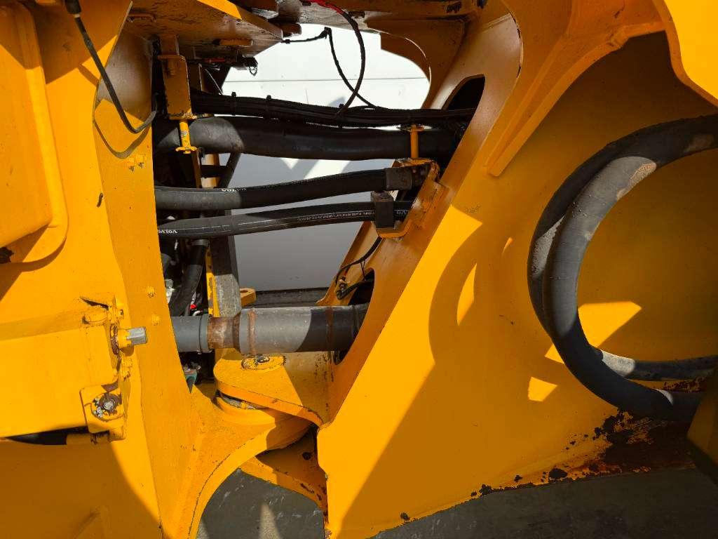 Volvo L150H - CDC Steering / Automatic Greasing Foto 19