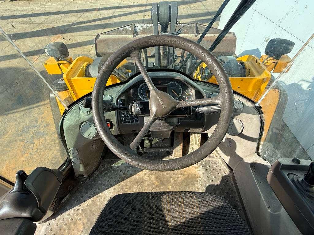 Volvo L150H - CDC Steering / Automatic Greasing Foto 9