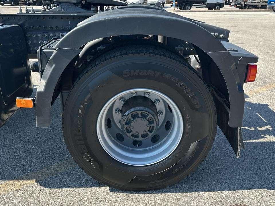 Volvo FMX420 4x4 Foto 6
