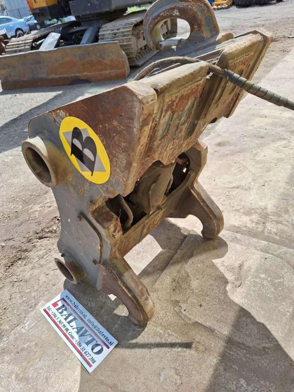 S3 for 35-40 ton excavators Attacco rapido idraulico Foto 2