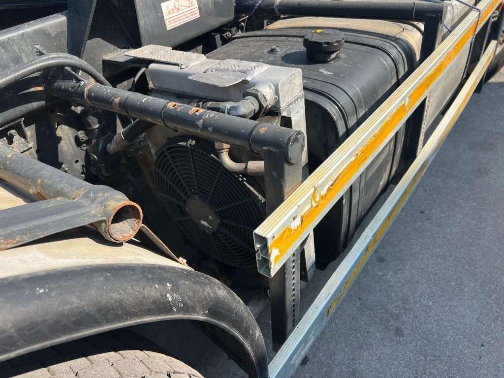 Iveco STRALIS 260S-E4 SCARRABILE Foto 9