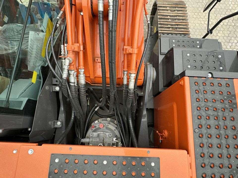 Hitachi ZX300LCN-7 Foto 10