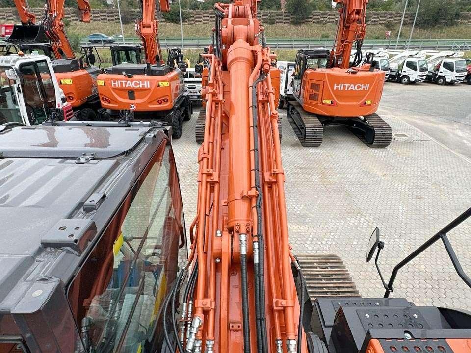 Hitachi ZX300LCN-7 Foto 11
