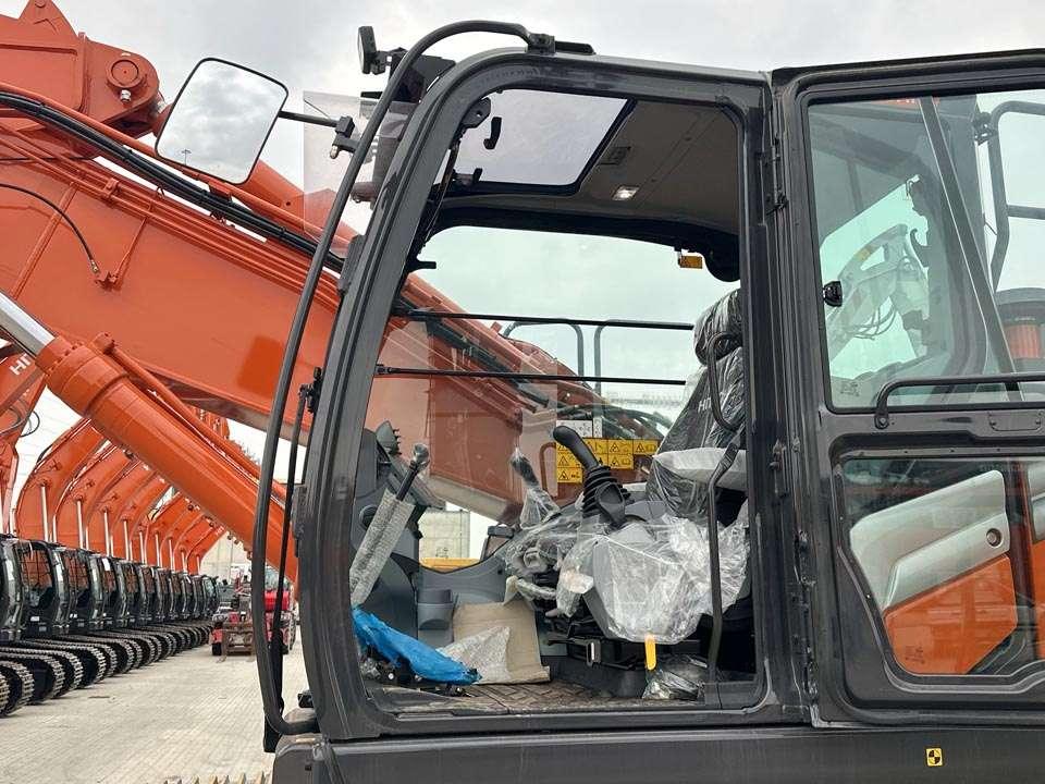 Hitachi ZX300LCN-7 Foto 12