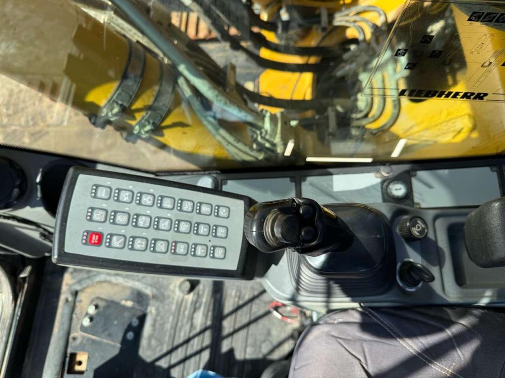 Liebherr R 926 NLC Foto 29