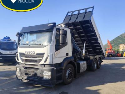 Iveco STRALIS AD 260S31 Y/P in vendita da Procida Macchine S.r.l.