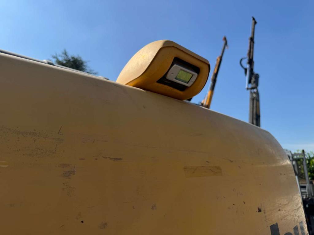 Komatsu PC210-8 Foto 5