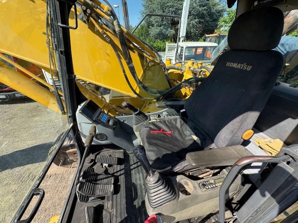 Komatsu PC210-8 Foto 7