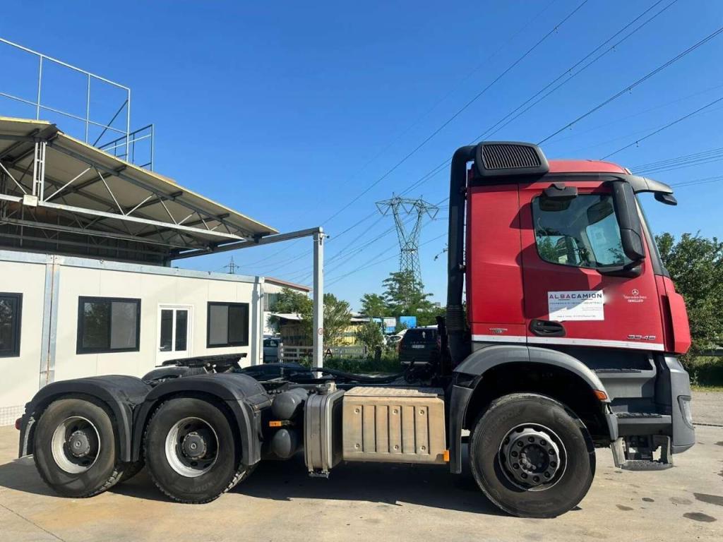 Mercedes-Benz Arocs 6x4 Foto 5