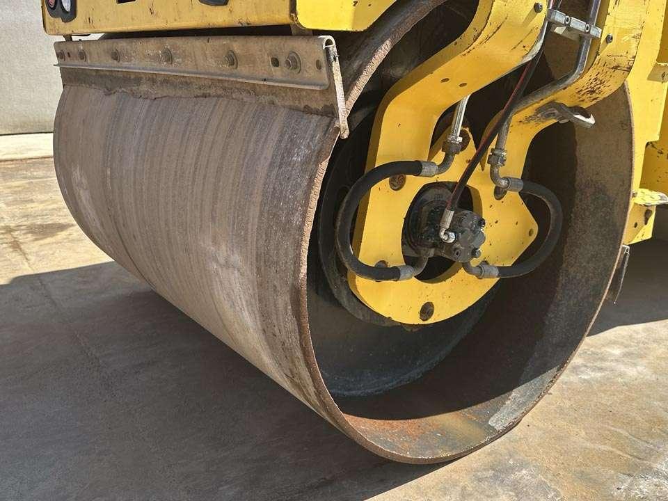 Bomag BW 135 AD-5 Foto 4