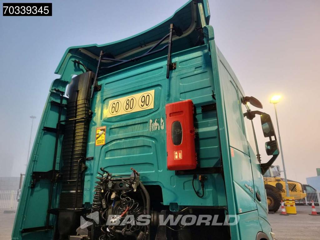 Volvo FH 460 4X2 ADR 2x Tanks Cruise Control Foto 12